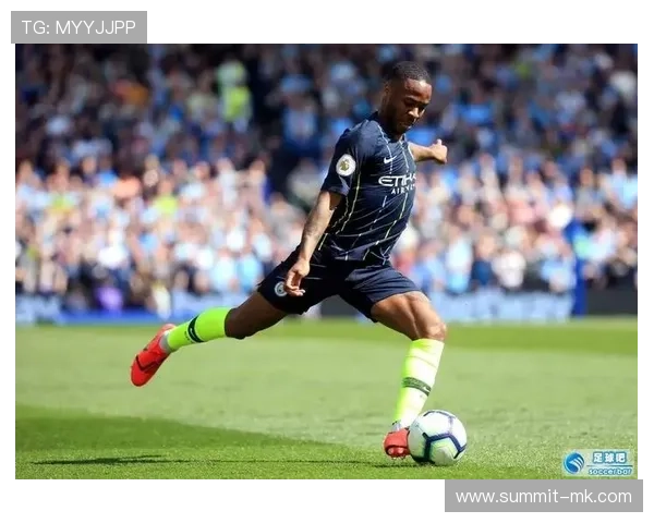 斯特林曼城时期闪耀表现引关注，球迷热议其未来去向